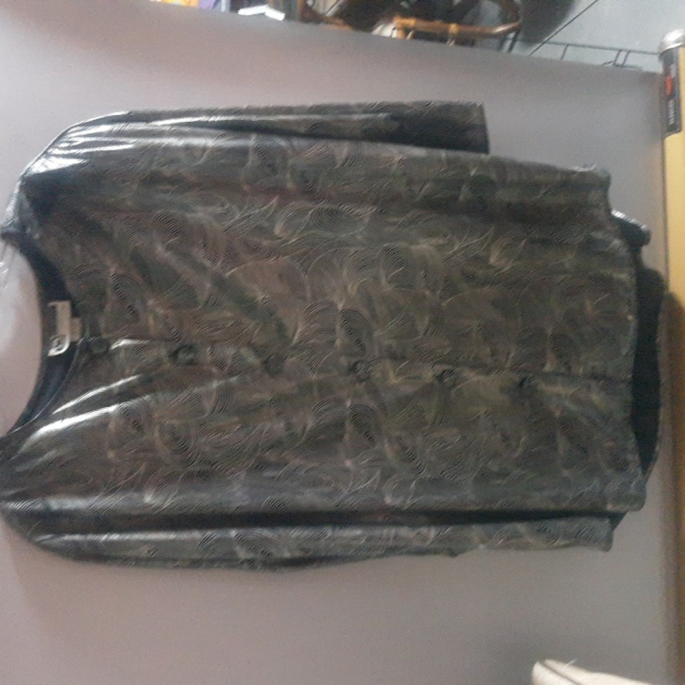 Distinctly Different Size 22 (SKU N31)